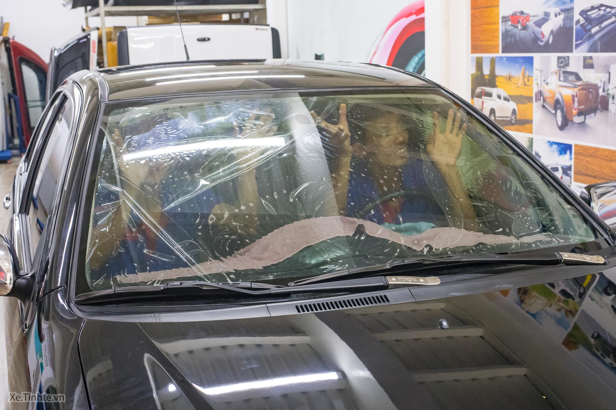 Đang tải 3M Crystalline_Xe.tinhte.vn-6225.jpg…